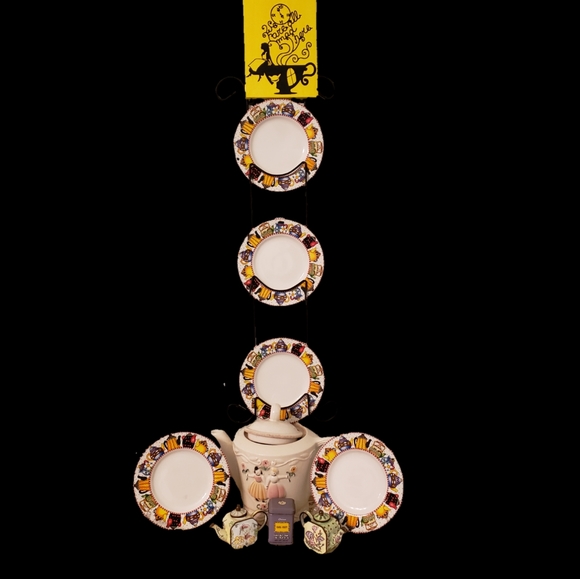 Sakura " Afternoon Tea " Saucers - Picture 2 of 9